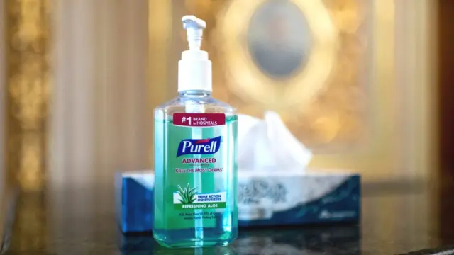 Gel desinfetante de mãos