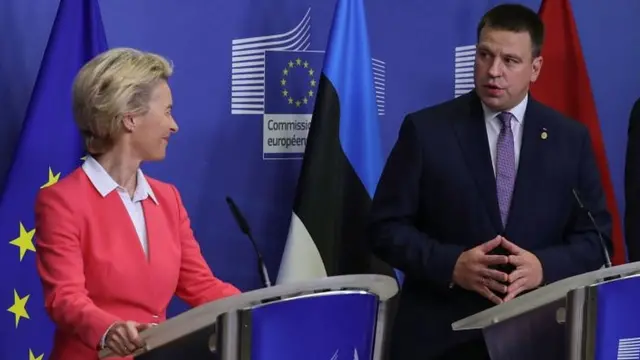 Урсула фон дер Ляйен, Юри Ратас