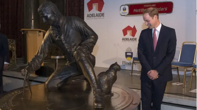 Статуя Фліндерса і кота