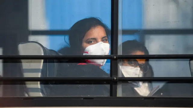 சீனாவில் தவிக்கும் ஆந்திரப்பெண் : நாடு திரும்ப காணொளி பதிவு செய்து கோரிக்கை