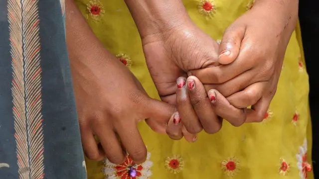 బాలికలపై లైంగిక హింస