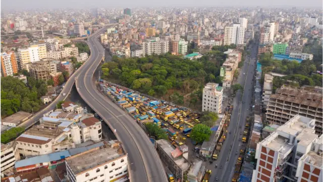 গত ২৬শে মার্চ থেকে বাংলাদেশে লকডাউন চলছে।
