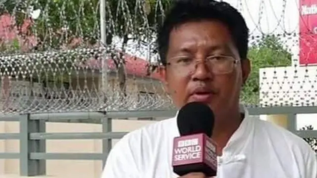 Wartawan BBC Aung Thura ditahan di Myanmar pada 19 Mareet 2021.