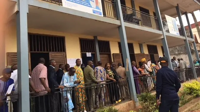 Dis be some of de pipo wey comot to vote