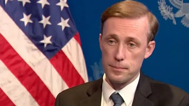 અમેરિકાના રાષ્ટ્રીય સુરક્ષા સલાહકાર જૅક સુલ્લિવને બીબીસીને કહ્યું કે અમેરિકા મિત્રની પડખે ઊભું રહેશે અને તાઇવાન સ્ટ્રીટ વિસ્તામાં શાંતિ અને સ્થિરતા માટે તે પ્રતિબદ્ધ છે.