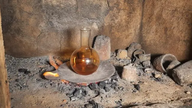 మట్టి నుంచి తీసిన బంగారం