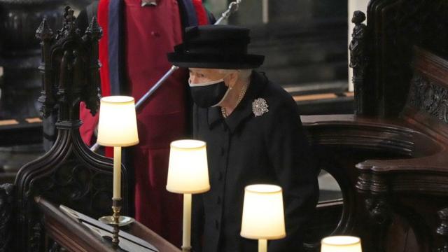 A rainha no funeral do príncipe Philip