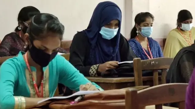 கர்நாடகா ஹிஜாப்