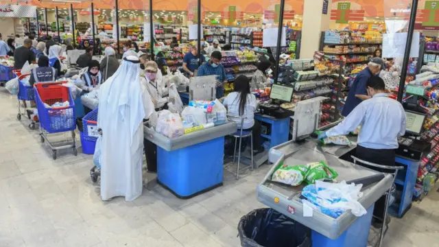 سوق في الكويت