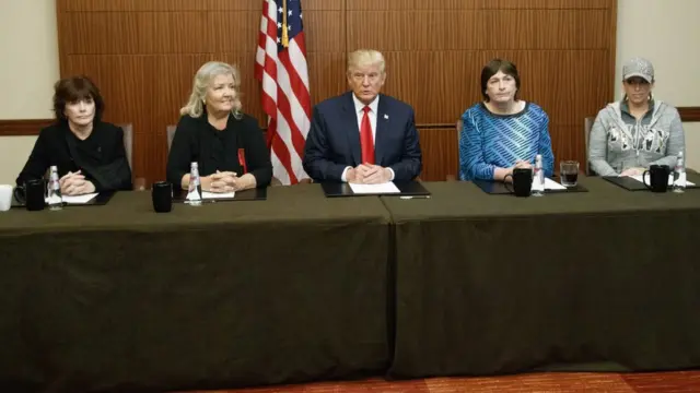 Donald Trump, na Paula Jones, Kathy Shelton, Juanita Broaddrick, na Kathleen Willey