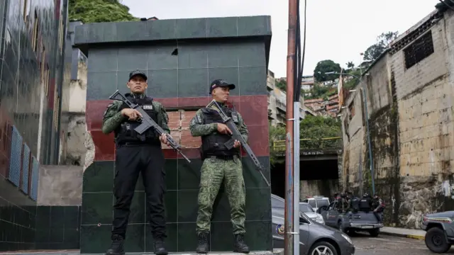 Guardia Nacional en las calles de Caracas.