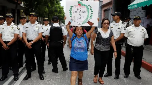 Protesta contra el estado de sitio