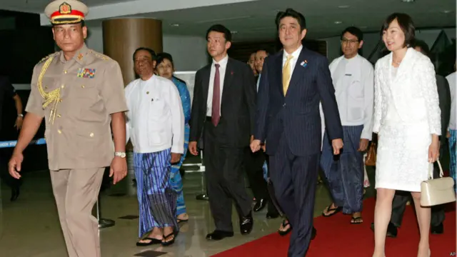 ၂၀၁၃ ခုနှစ်က ရှင်ဇိုအာဘေးရဲ့ မြန်မာ ခရီးစဉ်