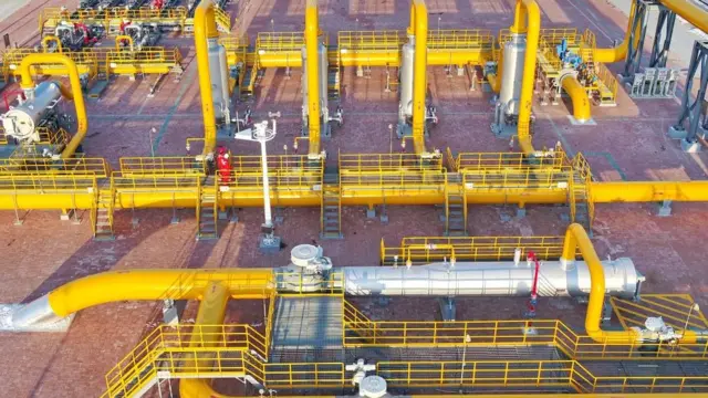 পাইপলাইন দিয়ে রাশিয়া থেকে চীনে গ্যাস যায়