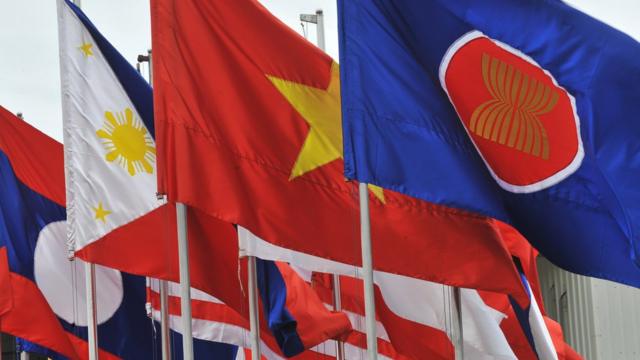ธงประจำชาติประเทศสมาชิกอาเซียน