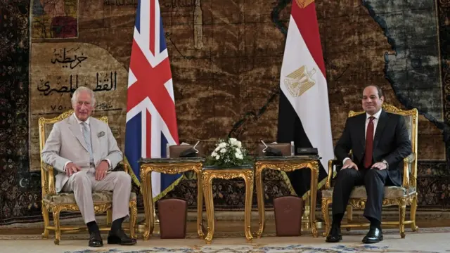 تشارلز والسيسي