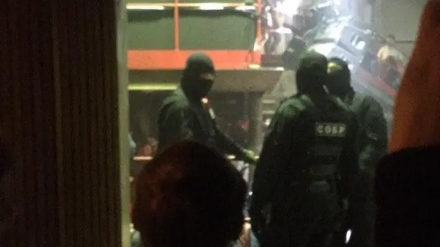 По факту рейда МВД официально объявило об одном возбужденном уголовном деле. Его фигурантом стал 21-летний юноша, которого обвинили в покушении на сбыт 14,4 грамм мефедрона