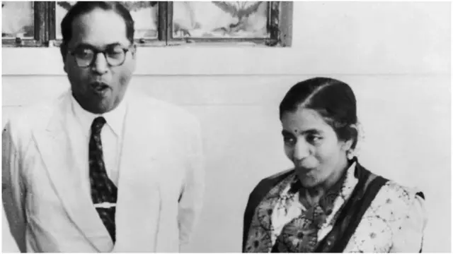 आंबेडकर अपनी बीवी डॉक्टर शारदा कबीर के साथ.