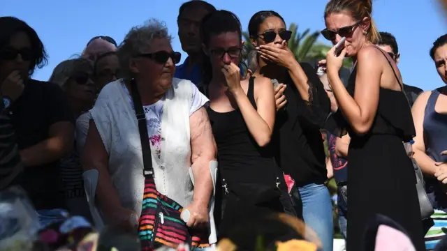 Franceses lamentan el ataque