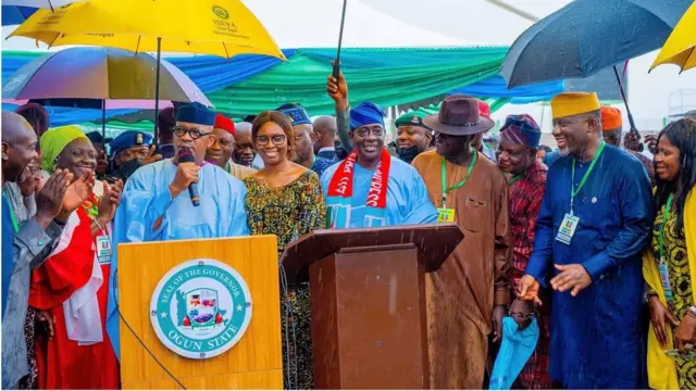 Gomina Dapo Abiodun laarin awọn ero