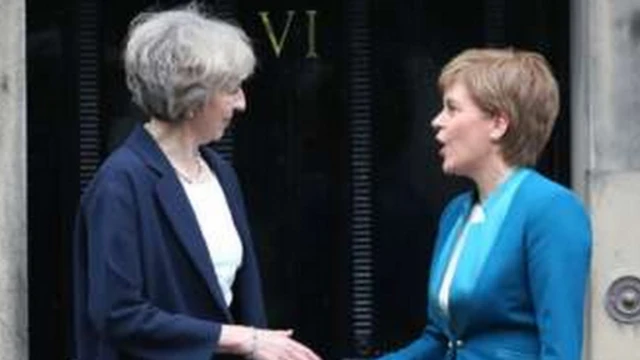 'බ්‍රෙක්සිට්' අනුමතයි, ස්කොට්ලන්තය වෙන්වීමේ තැතක