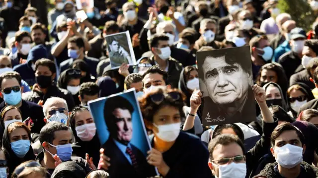 دوستداران شجریان