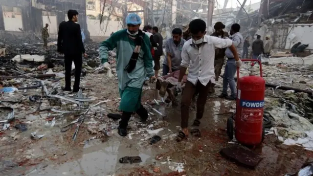 یمن میں جنازے پر فضائي حملہ