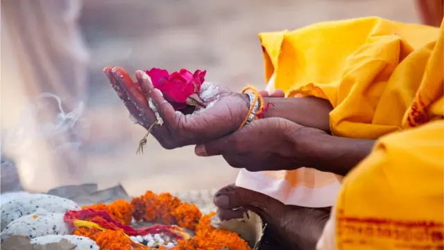 પ્રતીકાત્મક તસવીર