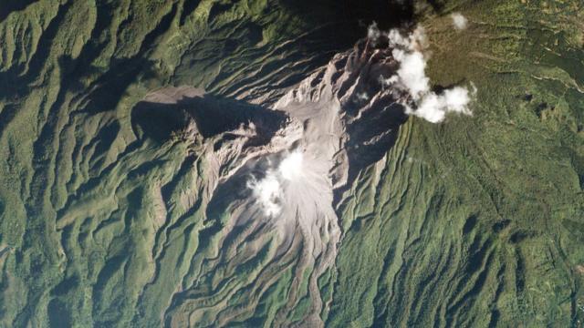 Planet拍攝的危地馬拉聖瑪利亞火山（Santa María）圖片