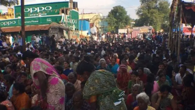 அலங்காநல்லூரில் இன்று நடந்த போராட்டம்