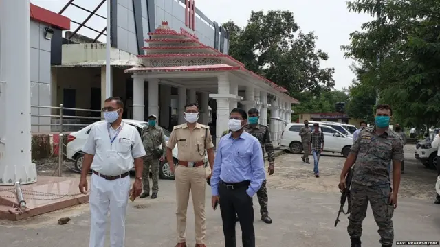 ਰੇਲਵੇ ਅਧਿਕਾਰੀ