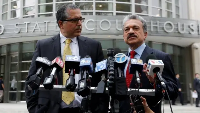 Marc Agnifilo ve Paul DerOhennesian