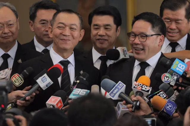 ปชป พปชร