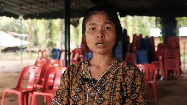 "Hujan, nyamuk, itu yang menjadi hambatan anak-anak di Sekolah Minggu," ujar Resmi.
