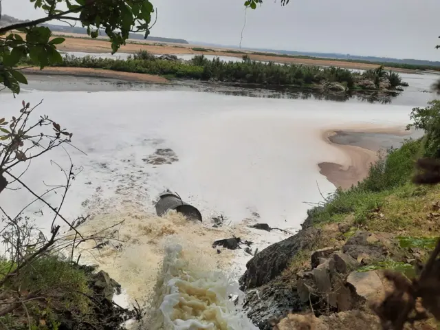 గోదావరి నీళ్లు