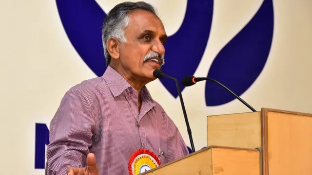 முன்னாள் கமாண்டர் ஆர்.எஸ். வாசன்