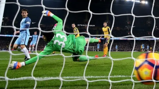 Kipa wa Arsenal Petr Cech