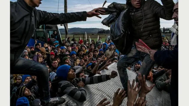 Беженцы (Маурисио Лима)