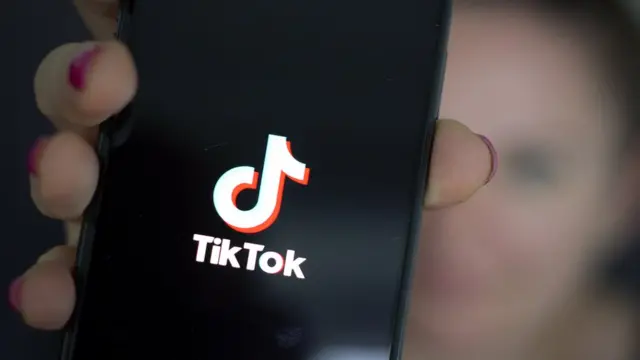 Logo do tiktok no celular