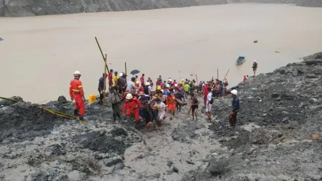 ဖားကန့်မြေပြိုမူ