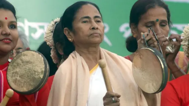 மமதா பானர்ஜி