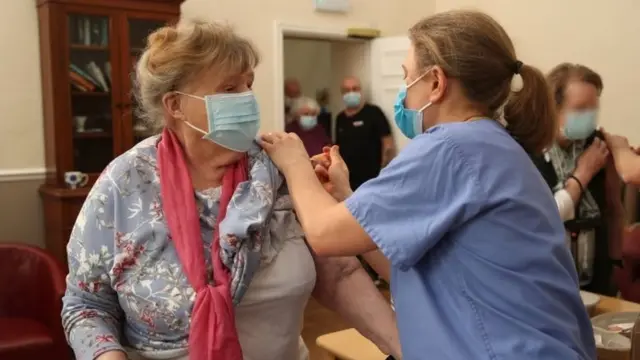 टीकाकरण