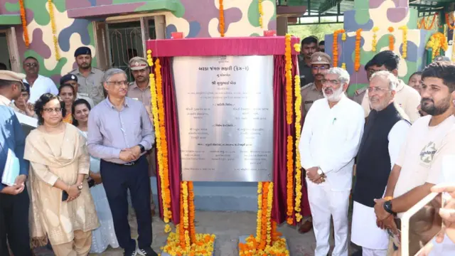 બરડો ડુંગર, બરડા જંગલસફારી, ગુજરાત, એશિયાઈ સિંહો, ગુજરાત વનવિભાગ, સિંહદર્શન, ટુરિઝમ, ઇકો-ટુરિઝમ, બીબીસી ગુજરાતી 