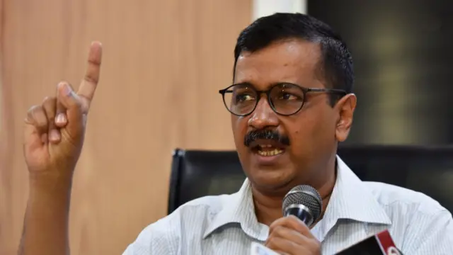 अरविंद केजरीवाल, आप, भाजप, काँग्रेस