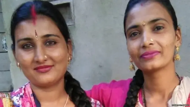 அனிதா ராணி, சர்ப்ஜித் சிங் (இடமிருந்து வலமாக)