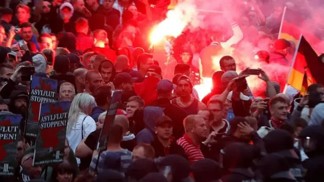 극우성향의 '독일을 위한 대안(AfD)' 정당의 원내진출도 충격을 준 것으로 나타났다