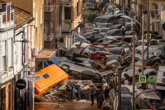 Valencia'nın Sedaví bölgesinde selin yarattığı yıkım