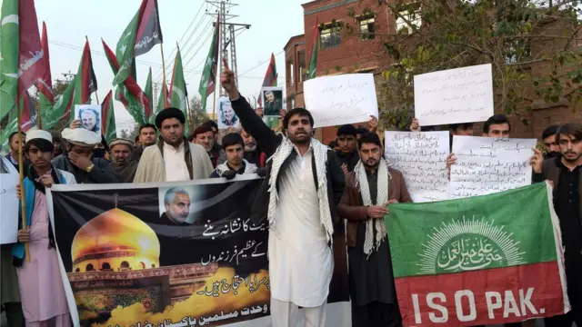 تجمع به دلیل کشته شدن قاسم سلیمانی در پیشاور پاکستان