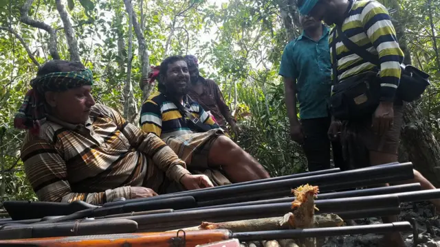 গোপন আস্তানায় বিশ্রাম