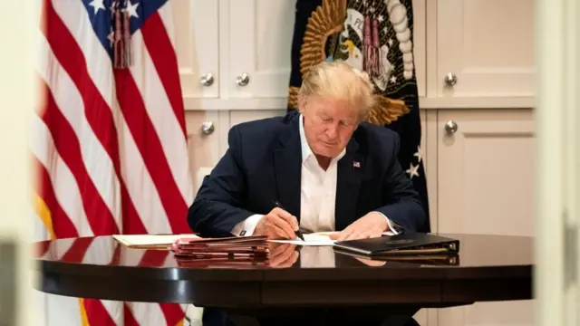 الرئيس الأمريكي دونالد ترامب